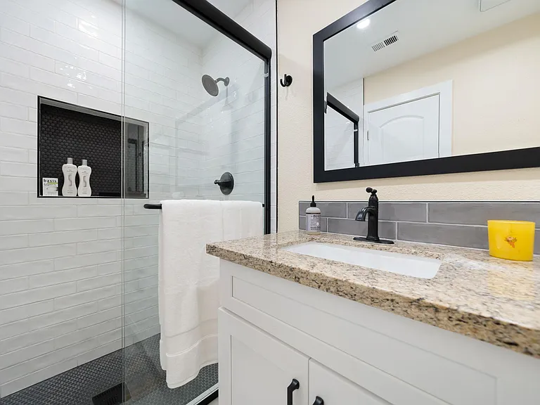 Primary bath.