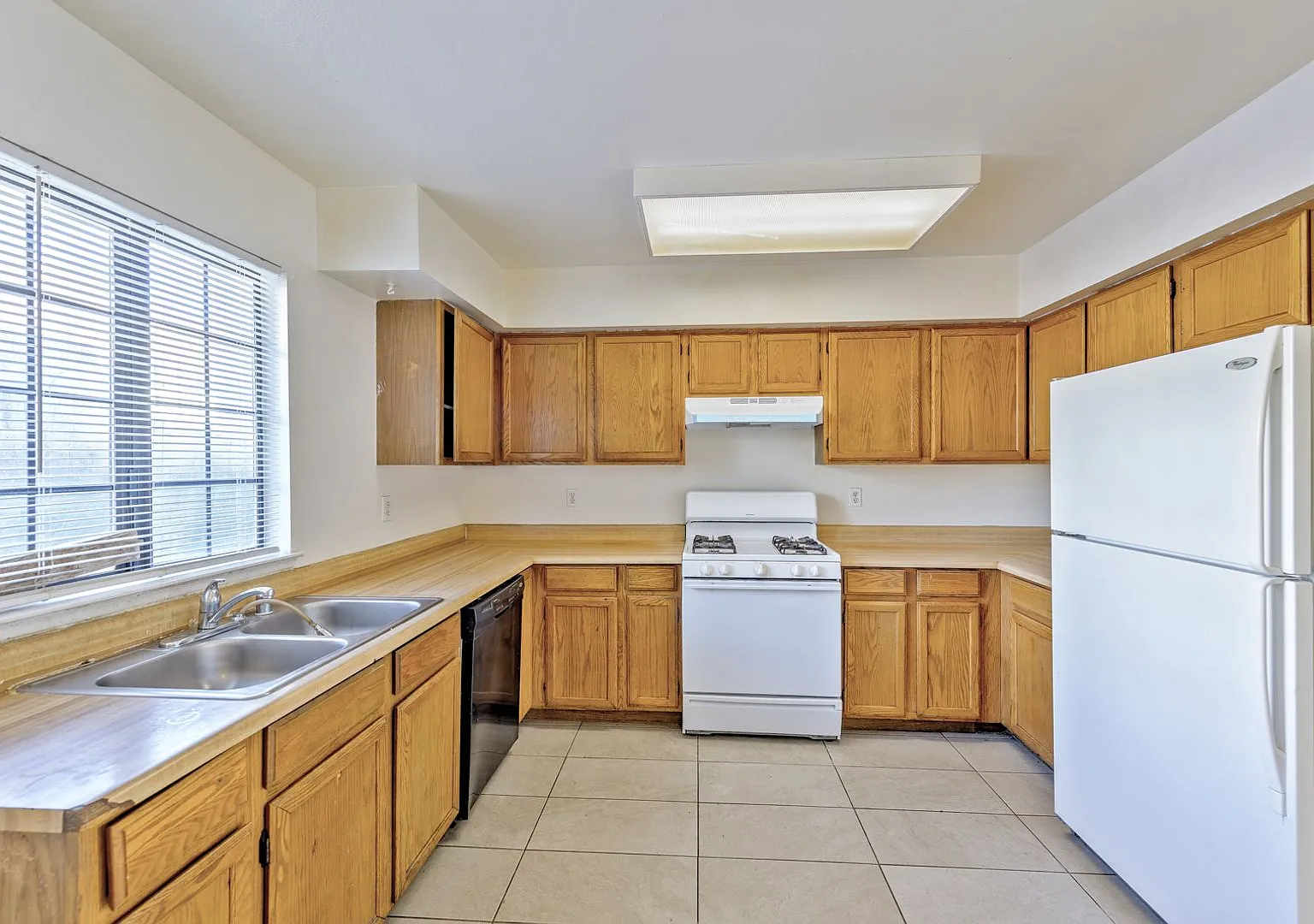 7030 Burcot Avenue Unit#K113, Las Vegas, Nevada 89156 — Photo 2