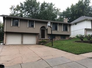 13917 X Cir, Omaha, NE 68137