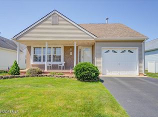 3 Cancun St, Toms River, NJ 08757