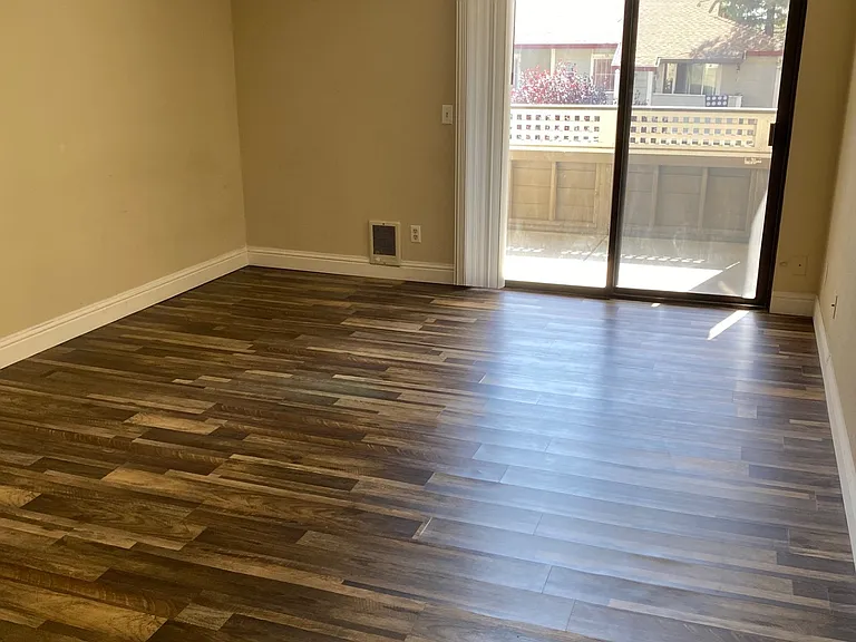 29599 Vanderbilt St #2 — Photo 9