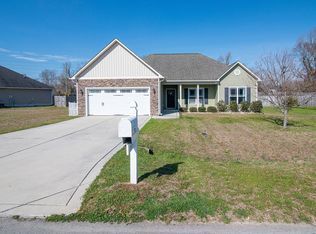 103 Prelude Dr, Richlands, NC 28574