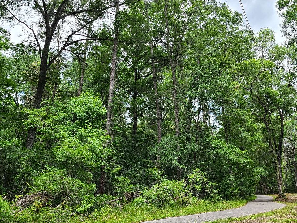 1st image of SE Nature Dr Lot 11