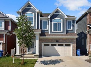 17 N Yorkstone Way SW, Calgary, AB T2X4K6