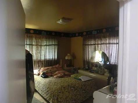 3rd image of 16910 NE 3rd Ct