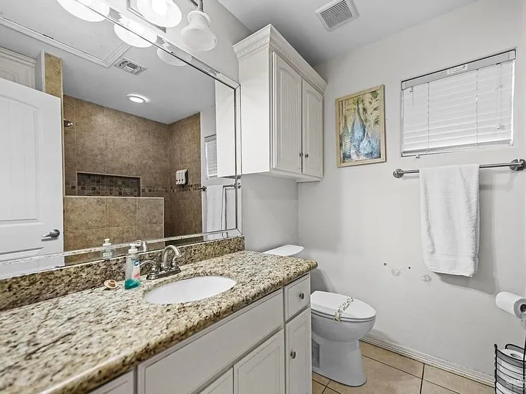 701 E Arapaho Ave — Photo 16