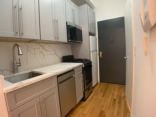 Rented by Corcoran | media 15