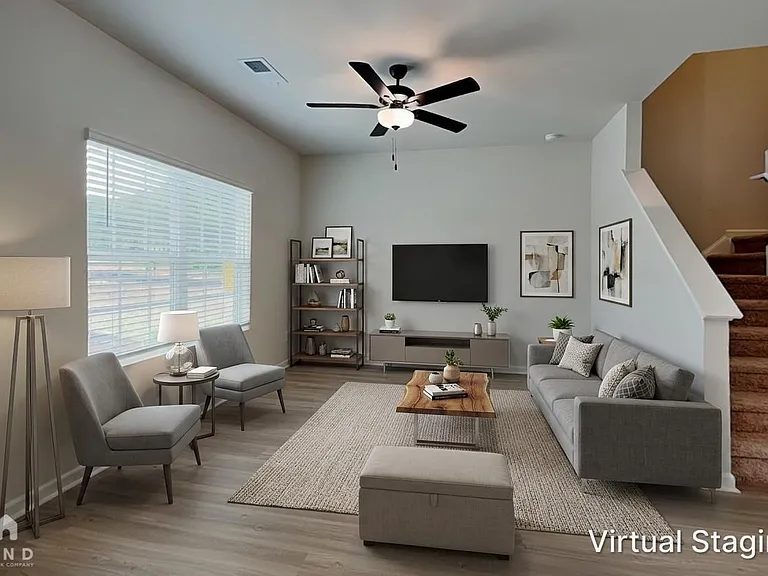 163 Seville Way #- — Photo 2