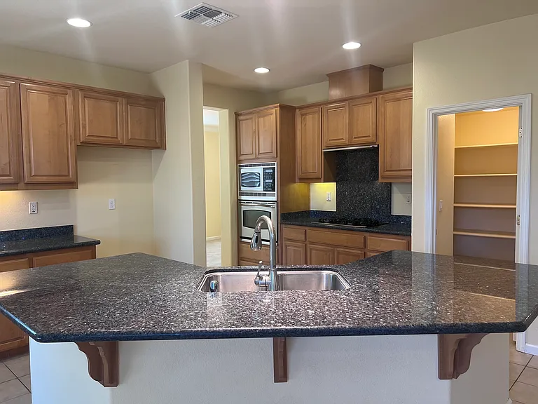 771 Cathedral Way — Photo 11