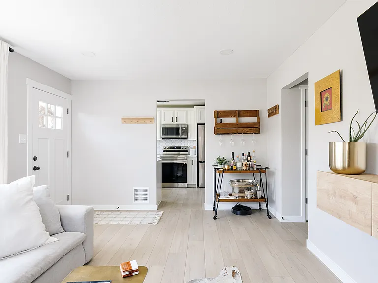 10516 Pearl St — Photo 11