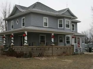 335 6th St, Jesup, IA 50648