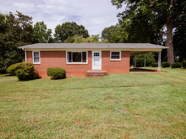 120 Brooks St, Troutman, NC 28166