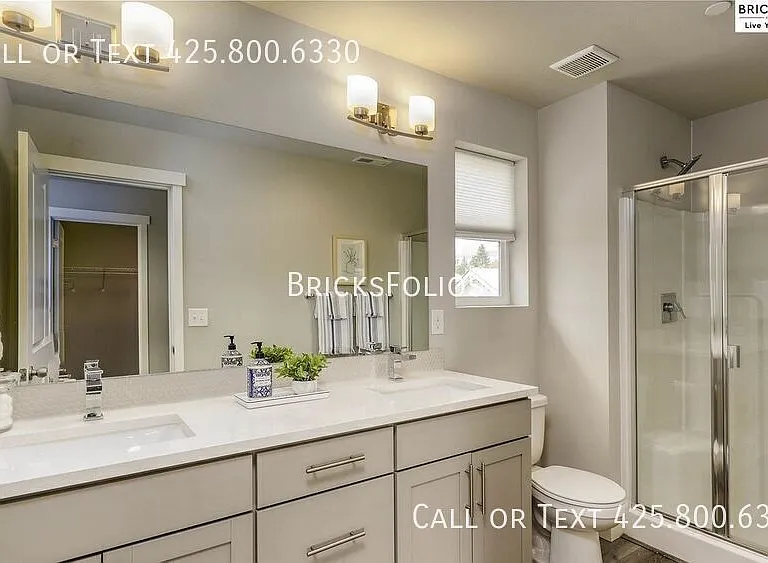 1052 Banyan St — Photo 19