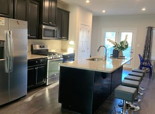 611 Colindale St, Middle River, MD 21220