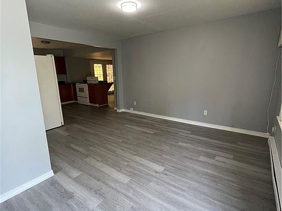 5th image of 2714 Frisco Ave