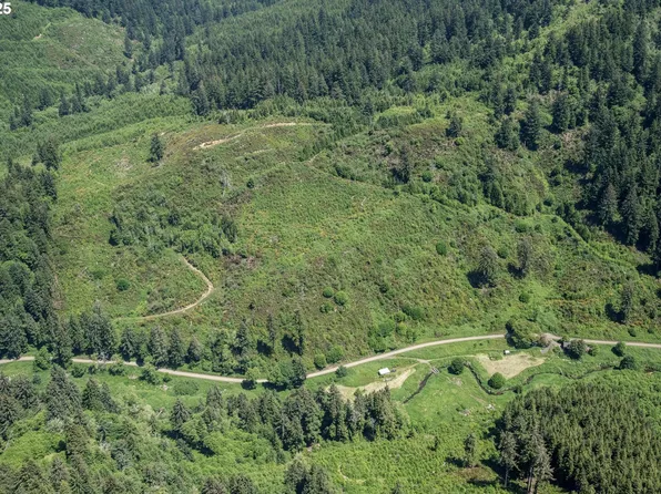 5837 N Beaver Creek Rd, Seal Rock, OR 97376