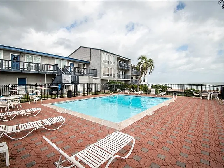 3402 Ocean Dr #33-1 — Photo 16