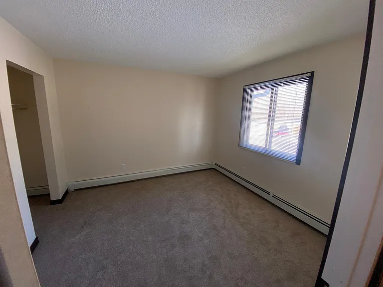 410 W 7th St #5 — Photo 5