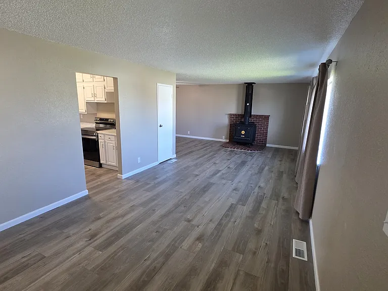 505 Newcomer St — Photo 18