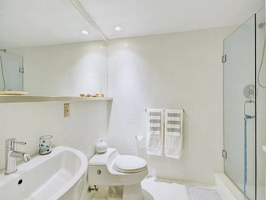 Rented by Sotheby's International Realty | media 17