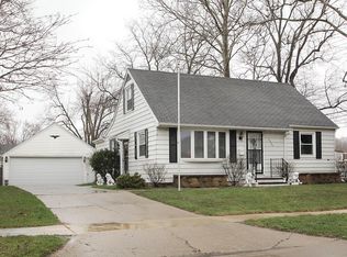 1735 Miami Dr NE, Cedar Rapids, IA 52402