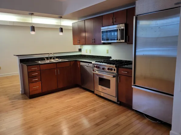 827 N State St, Jackson, MS