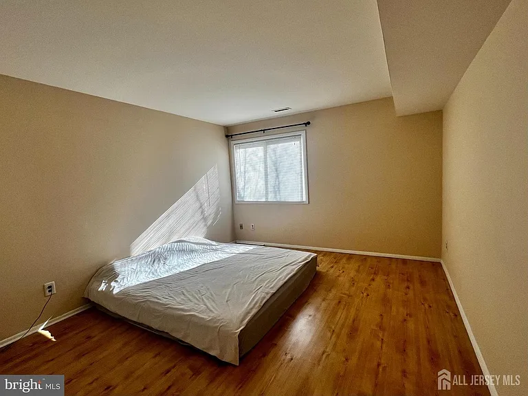 2112 Sayre Dr — Photo 6
