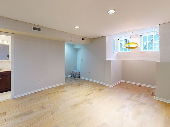 4th image of 3141-3143 N St NW Unit B