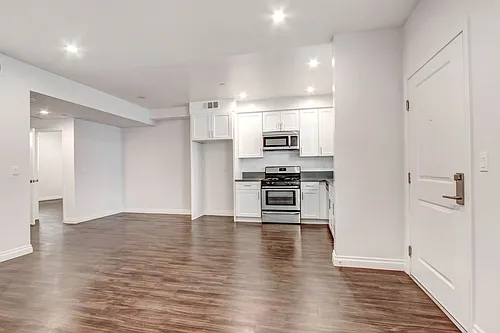 Floor plan 306