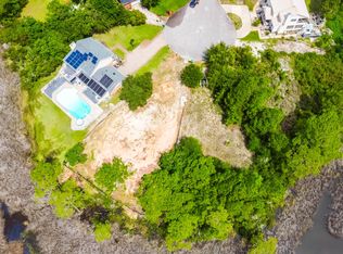 416 Emerald Ct, Mary Esther, FL 32569