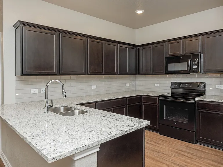 1515 Case Rd — Photo 18