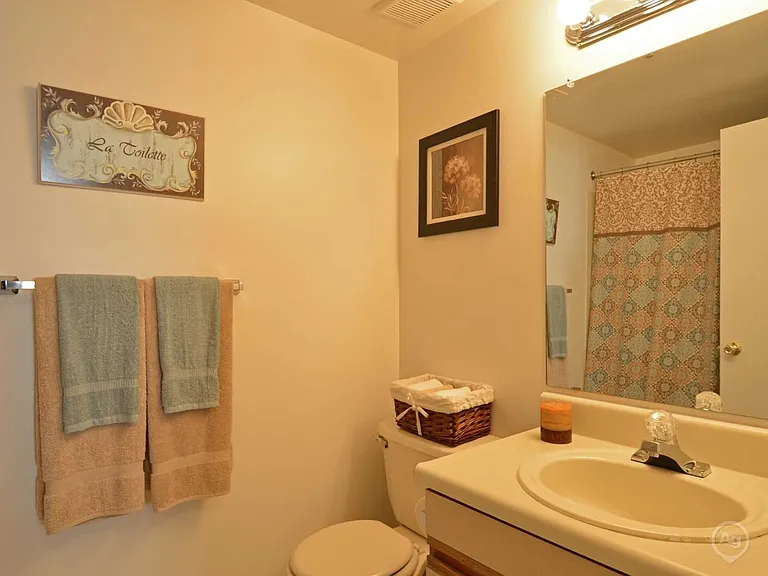 Valley Stream Village Apartments — Photo 34