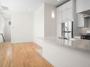 3464 Roosevelt St, Carlsbad, CA 92008