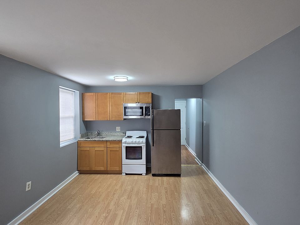 1st image of 1173 S 10th St Unit 3