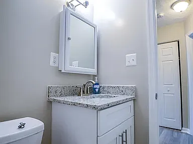5049 D St SE #202 — Photo 6