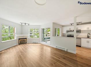 128 W 8th St, North Vancouver, BC V7M3M1