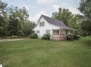 115 Riley Ln, Gray Court, SC 29645