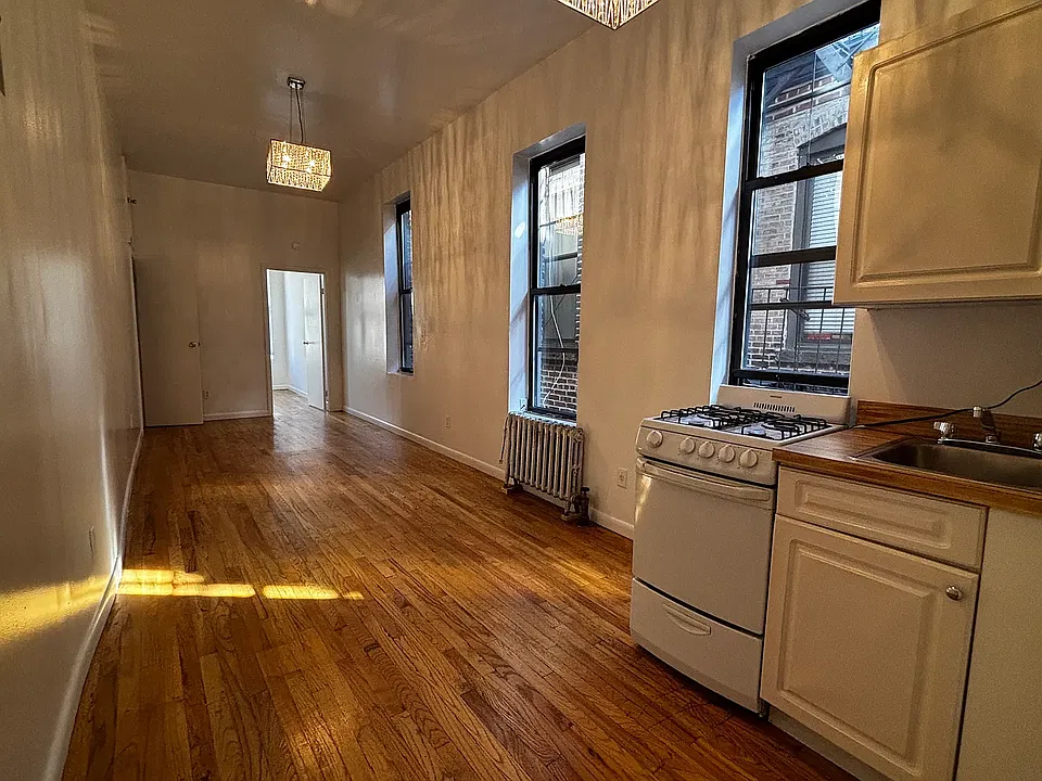 404 W 56th St #21