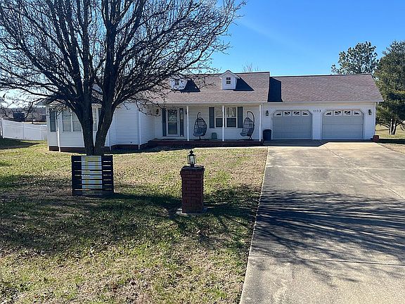 2nd image of 1113 Wildwood Rd