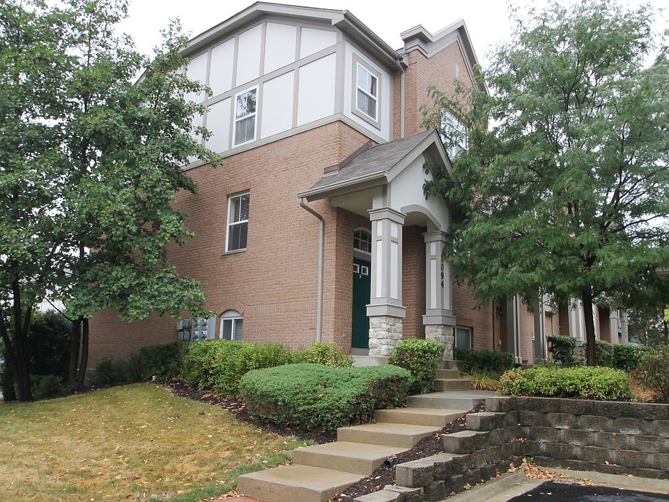 1st image of 1094 N Claremont Dr