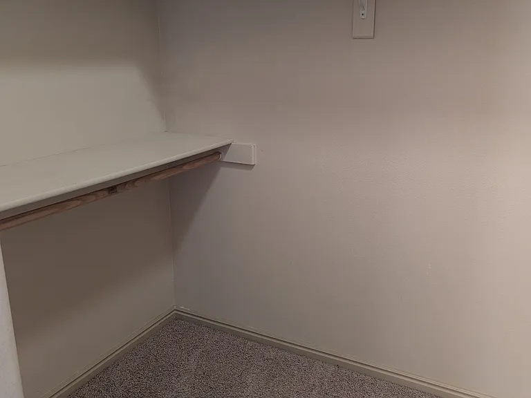 372 Megan Cir — Photo 21