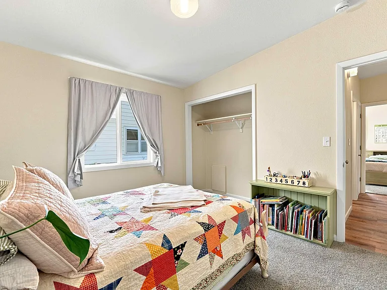 417 N Atlantic St — Photo 20