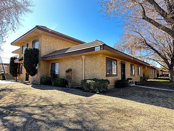 3rd image of 860 E Avenue J12