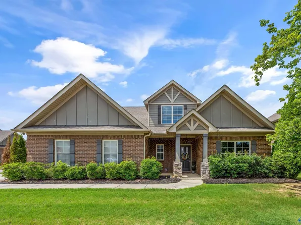 7103 Kingsbridge Ln SE, Owens Cross Roads, AL 35763