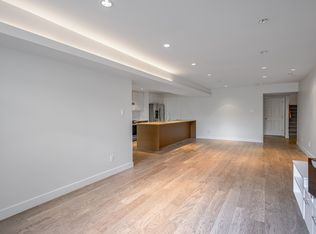 338 Dollarton Hwy N, North Vancouver, BC V7G 1N1