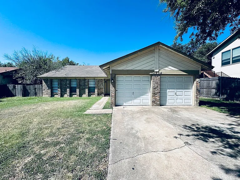 12504 Tree Line Dr — Photo 5