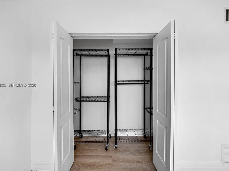 7801 Hispanola Ave #4 — Photo 44