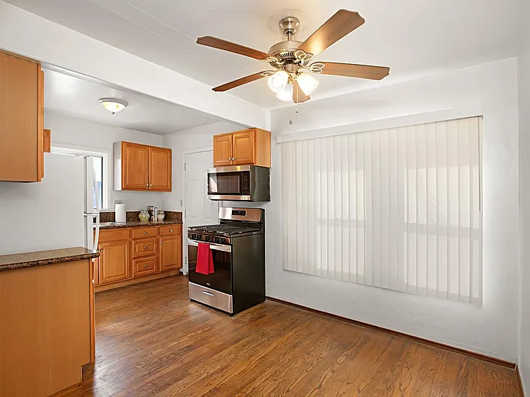 3004 Fairmount Ave — Photo 7