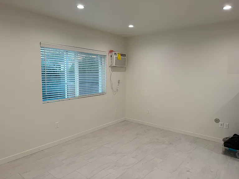 1320 S Del Mar Ave #J — Photo 5