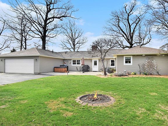 2nd image of 2616 Violett Rd